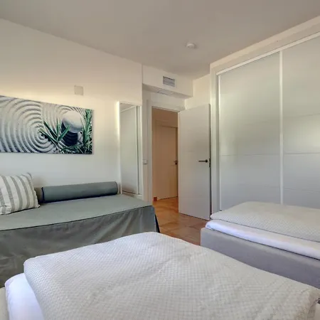 Penthouse In Apartamento *