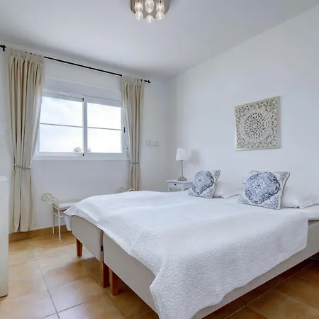 Penthouse In Alcaidesa